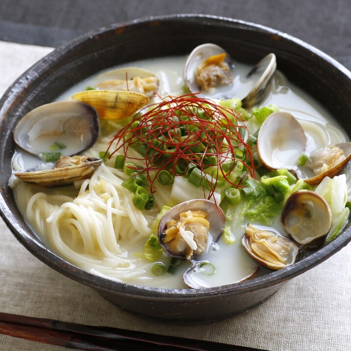 じんわりほっこり♪あさりと白菜の豆乳そうめん